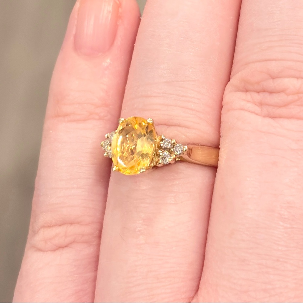 Vintage 14K Citrine Diamond Ring, Light Yellow Oval Solitaire Dainty Size 6.75 - Picture 9 of 14